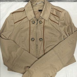 Tan crop jacket with leather piping